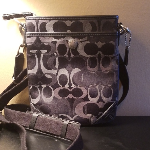 Coach Handbags - Coach Purse